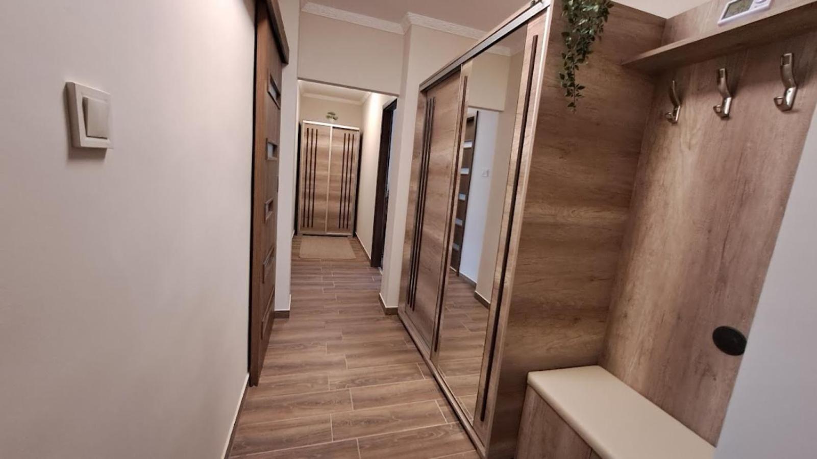 Szilfak City Apartman Hajduszoboszlo Exterior photo